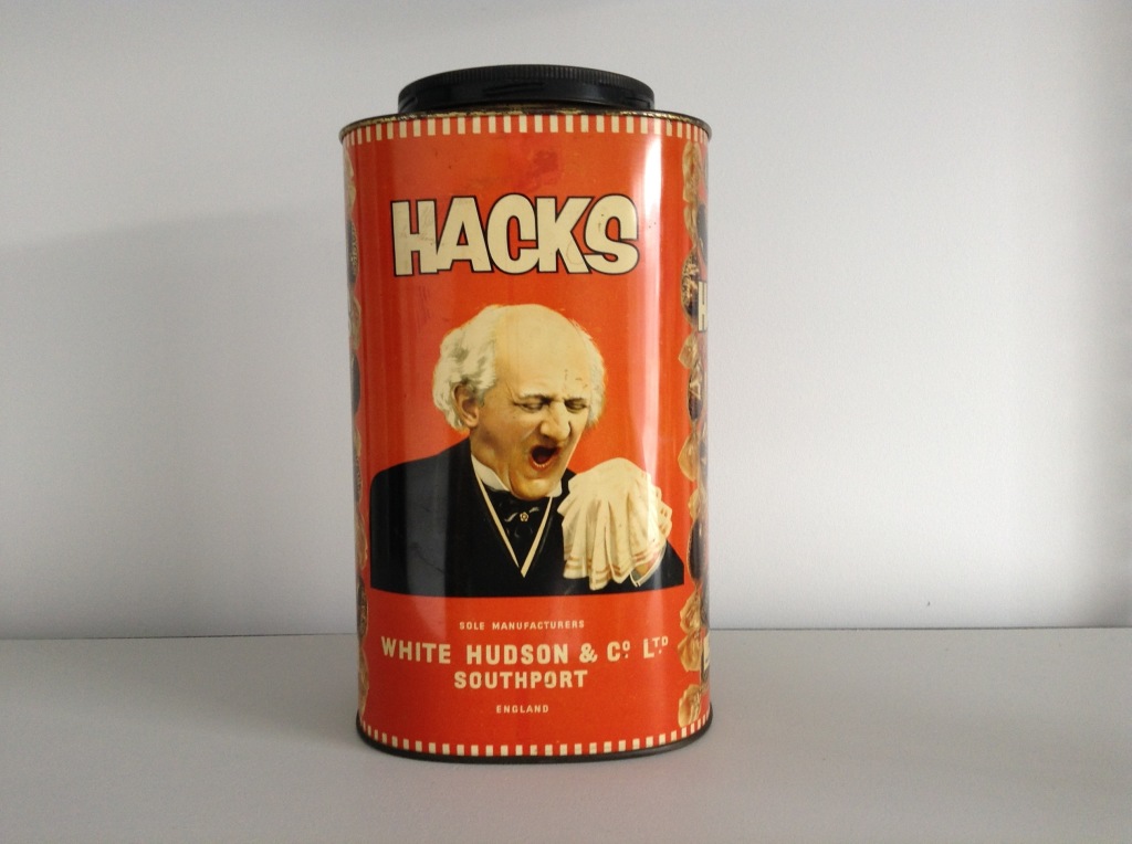 Hacks tin